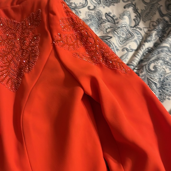 Women’s suit in orange size 18. Jacket and skirt size 18 - Picture 3 of 5